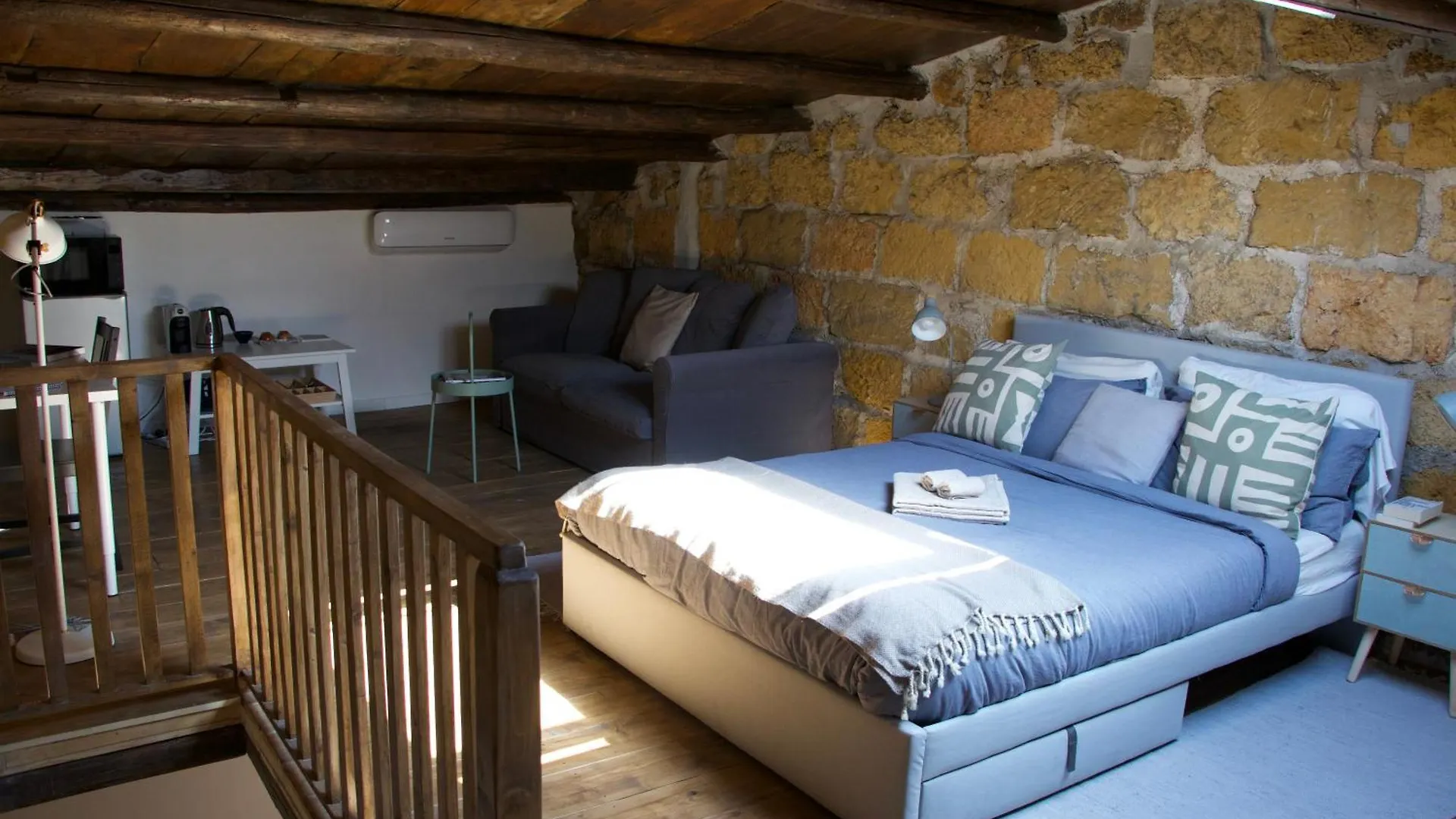 Sandstone Loft Close To Center Palermo 0*,