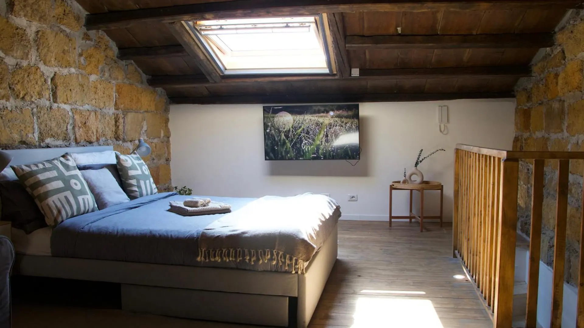 Sandstone Loft Close To Center Palermo Itálie